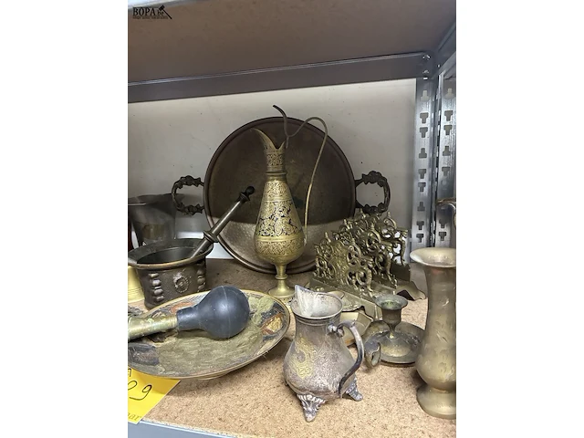 Lot 229 - lot koperen items - afbeelding 4 van  4