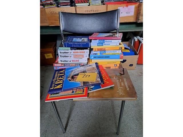 Lot 229 - lot raceboeken binnen en buiten europa - afbeelding 1 van  1