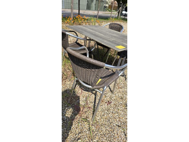 Lot 229 - terrasstoelen. 24 stuks - afbeelding 2 van  5