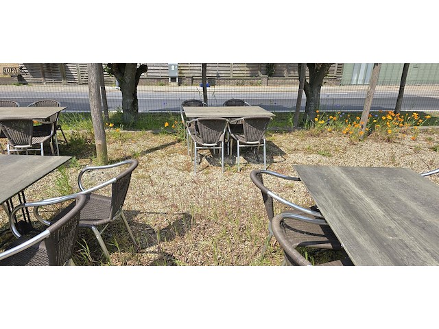 Lot 229 - terrasstoelen. 24 stuks - afbeelding 5 van  5