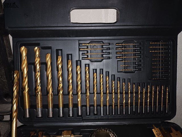 Lot 23 - boren en bits - afbeelding 2 van  4