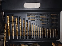 Lot 23 - boren en bits - afbeelding 2 van  4