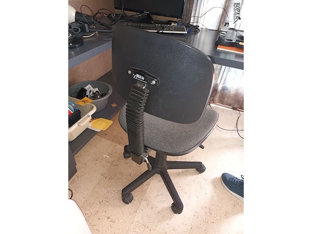 Lot 23 - bureaustoel - afbeelding 2 van  3