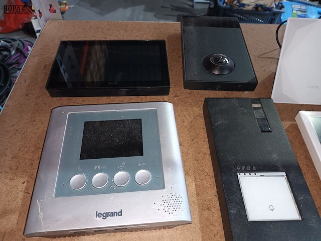 Lot 23 - deurcamera’s en nachtlampen. 10 stuks - afbeelding 2 van  7