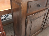 Lot 23 - eiken kast - afbeelding 2 van  4