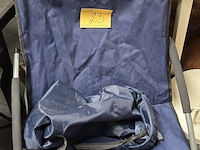 Lot 23 - kampeerstoelen groot & kind opvouwbaar - afbeelding 2 van  3