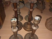 Lot 23 - koperen kandelaars. 6 stuks - afbeelding 3 van  3