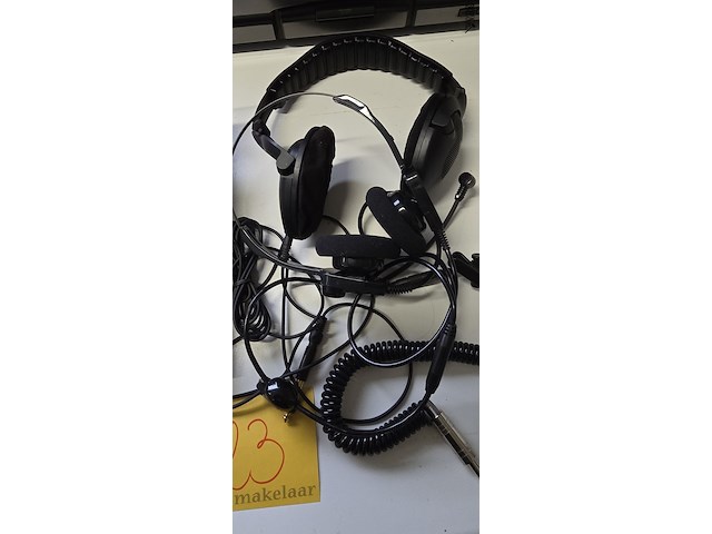 Lot 23 - koptelefoons sonic en hd 490 + usd id card reader - afbeelding 3 van  3