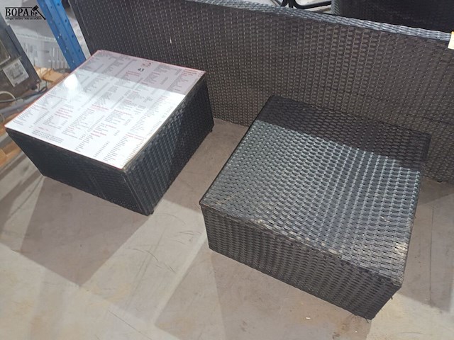 Lot 23 - lounge set - afbeelding 2 van  4