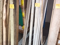 Lot 23 - metalen profielen en afrijlat. 19 stuks - afbeelding 2 van  4