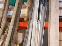 Lot 23 - metalen profielen en afrijlat. 19 stuks - afbeelding 3 van  4