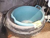Lot 23 - mortelkuip. 3 stuks