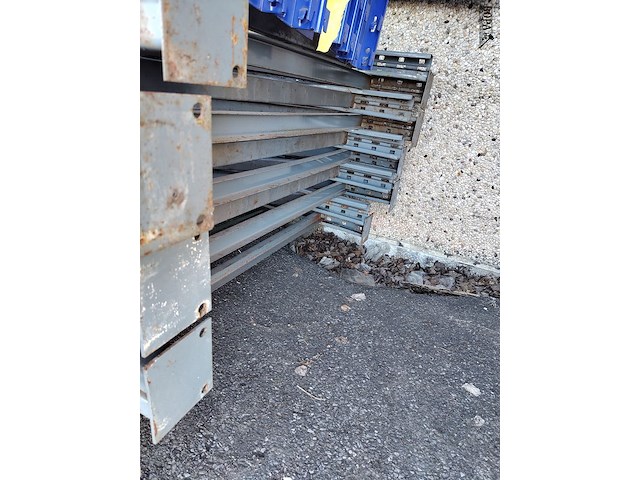 Lot 23 - palletstelling met 11 staanders - afbeelding 2 van  5