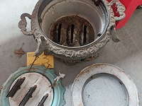 Lot 23 - petroleumstel - afbeelding 2 van  2