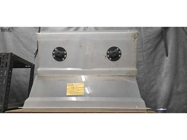 Lot 23 - plantenbakken 2 stuks - afbeelding 1 van  3