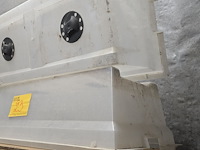 Lot 23 - plantenbakken 2 stuks - afbeelding 3 van  3