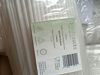 Lot 23 - plastieken rietjes. 2 dozen - afbeelding 3 van  4