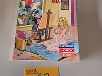 Lot 23 - rooie oortjes mix - afbeelding 1 van  5