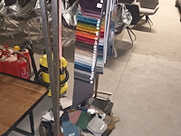 Lot 23 - rvs kledingrekken en stoffering stalen - afbeelding 2 van  4