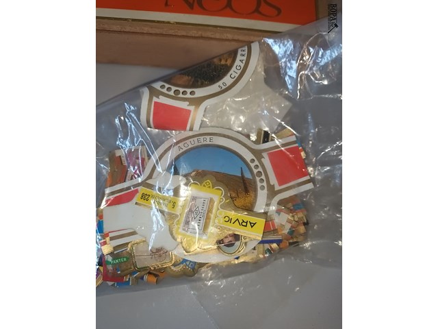 Lot 23 - sigarenbandjes, 5 dozen, 4 zakjes - afbeelding 4 van  10