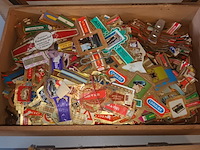 Lot 23 - sigarenbandjes, 5 dozen, 4 zakjes - afbeelding 8 van  10