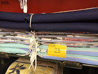 Lot 23 - tuinkussen. 7 stuks