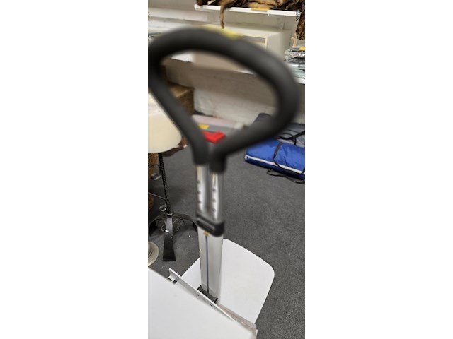 Lot 23 - uit bed hulp - afbeelding 3 van  4