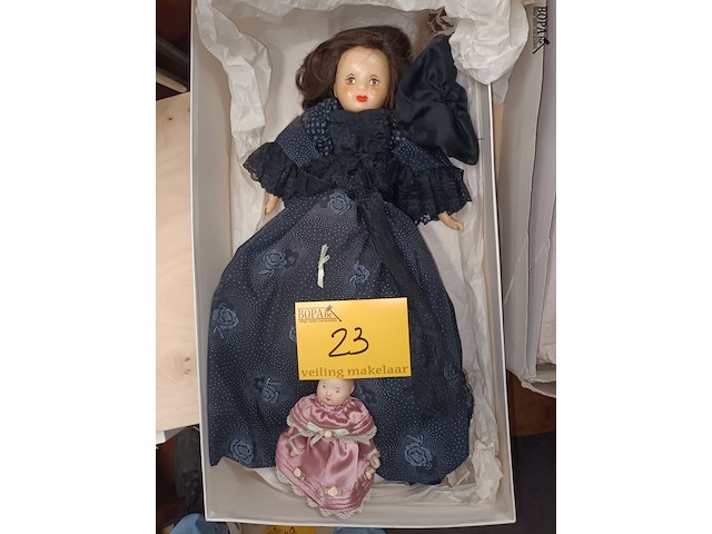 Lot 23 - vintage pop strafford - afbeelding 1 van  4