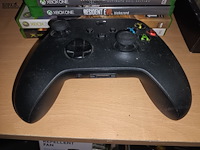 Lot 23 - xbox controller en spelletjes - afbeelding 2 van  4