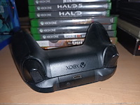 Lot 23 - xbox controller en spelletjes - afbeelding 3 van  4