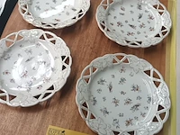Lot 230 - antieke sierborden. 4 stuks