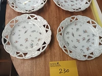 Lot 230 - antieke sierborden. 4 stuks - afbeelding 2 van  3