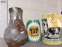 Lot 230 - bierkrukken, 3 stuks - afbeelding 1 van  2