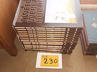 Lot 230 - boekenreeks wo ii - afbeelding 1 van  3
