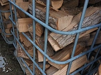 Lot 230 - metalen kooi met brandhout. 4 stuks - afbeelding 2 van  5