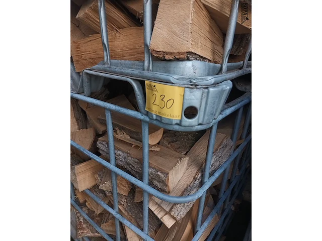 Lot 230 - metalen kooi met brandhout. 4 stuks - afbeelding 5 van  5