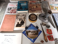 Lot 230 - militaria. 33 stuks - afbeelding 2 van  8