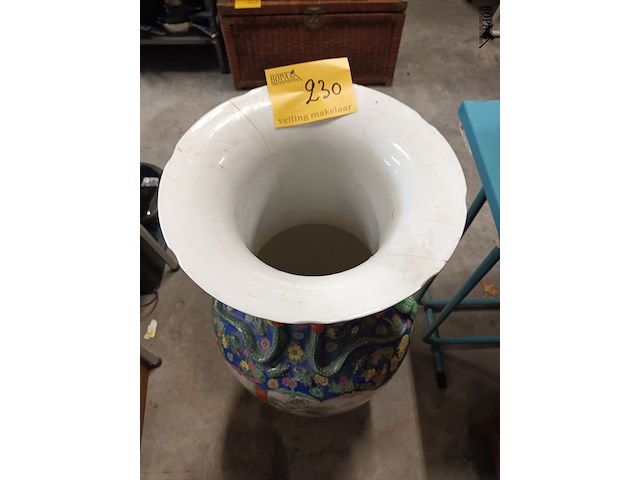 Lot 230 - oosterse vaas xxl - afbeelding 6 van  6