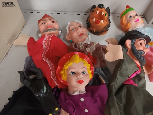 Lot 230 - poppenkastpopjes - 7 stuks - afbeelding 3 van  3