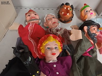 Lot 230 - poppenkastpopjes - 7 stuks - afbeelding 3 van  3