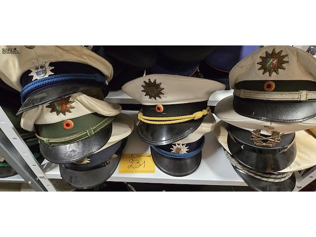 Lot 231 - duitsland 8 kepies - afbeelding 1 van  5