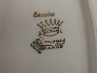Lot 231 - limoges schaal en kannetje - afbeelding 4 van  5