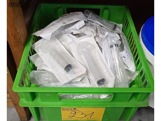 Lot 231 - mand spuiten 20 ml - afbeelding 1 van  2