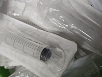 Lot 231 - mand spuiten 20 ml - afbeelding 2 van  2