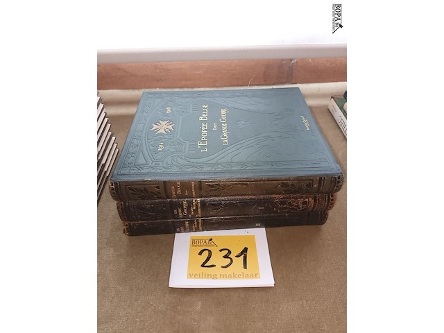 Lot 231 - oorlogsboeken. 3 stuks - afbeelding 1 van  3
