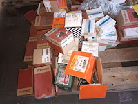 Lot 232 - bevestigingsmateriaal - afbeelding 2 van  4