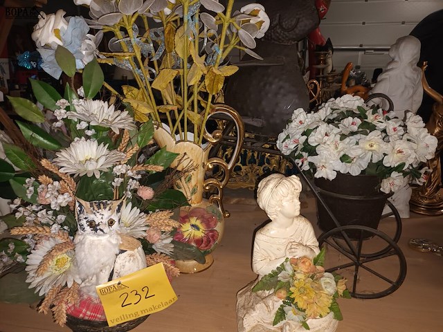 Lot 232 - decoratie. 4 stuks - afbeelding 1 van  5