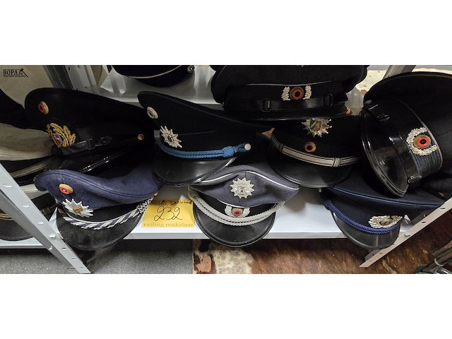 Lot 232 - duitsland 8 kepies - afbeelding 1 van  6