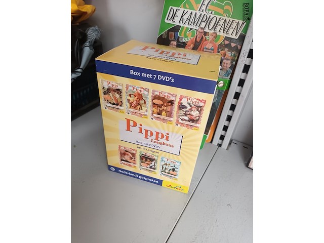 Lot 232 - dvd-verzamelboxen - 3 stuks - afbeelding 4 van  6