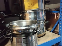 Lot 232 - lot kookpotten 5 stuks - diverse maten - afbeelding 1 van  1